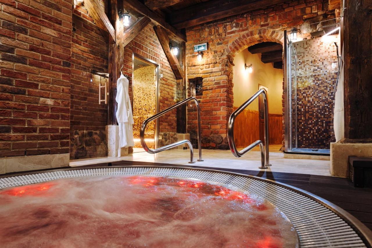 Hotel Legenda 2*