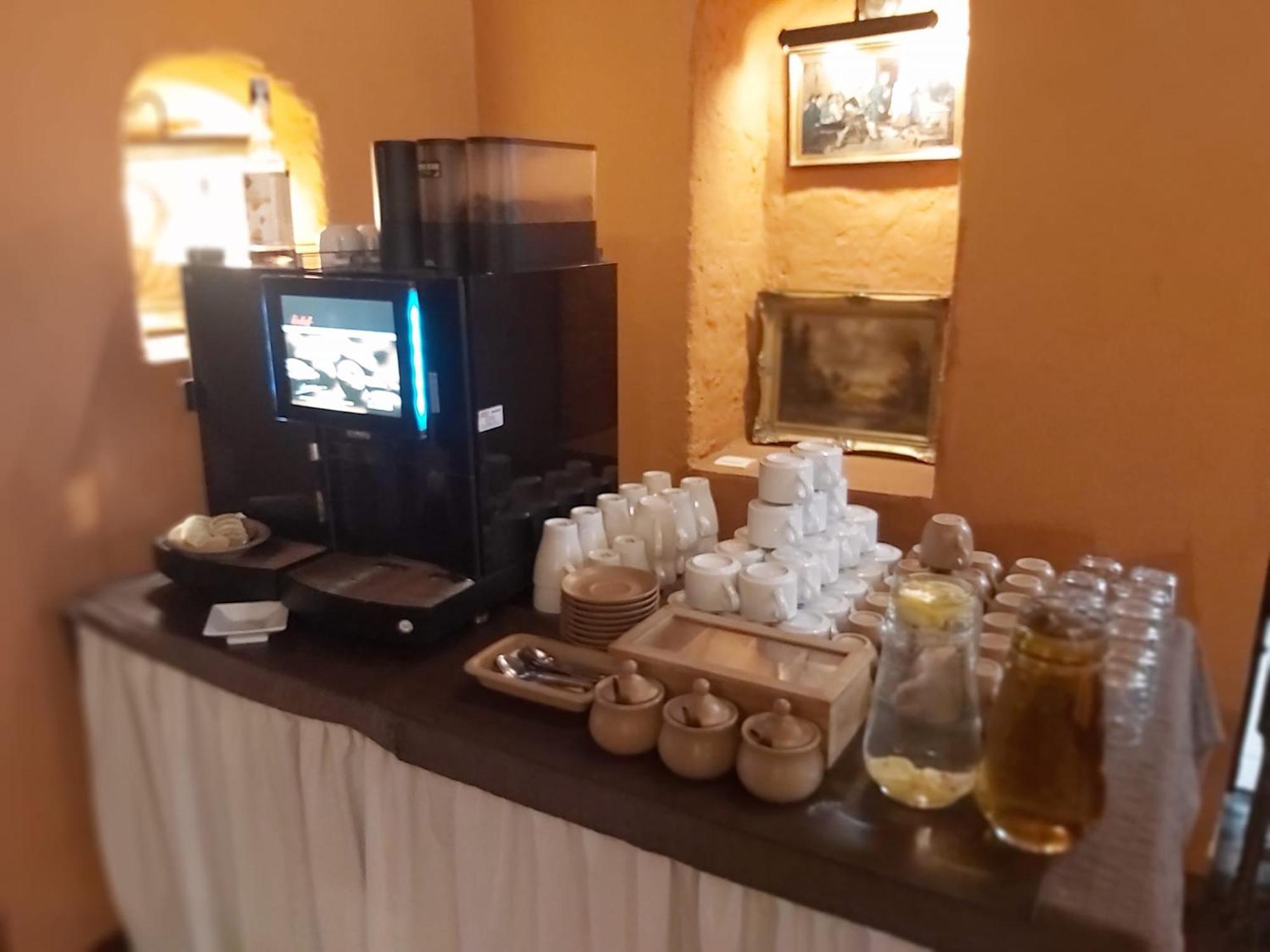 Hotel Legenda 2*